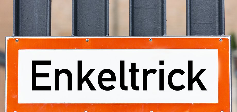 Hinweis Schild Enkel Trick Betrug