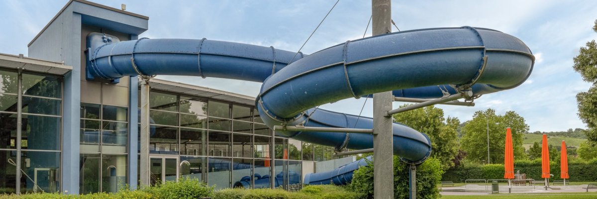 Basinus Bad von außen Basinus Bad von außen