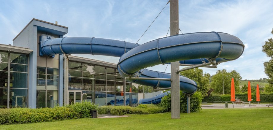 Basinus Bad von außen Basinus Bad von außen