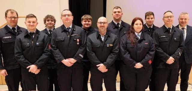 Ehrungen für Kameraden der Freiwilligen Feuerwehr.