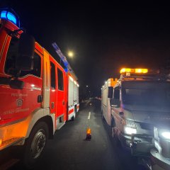 Die Firma Ölschläger rückte mit einem Spezialfahrzeug zur Fahrbahnreinigung an.