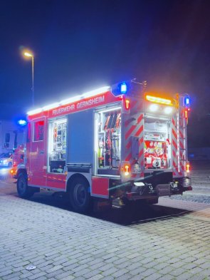 Unser zur Brandbekämpfung eingesetztes Löschfahrzeug (LF20) an der Einsatzstelle.