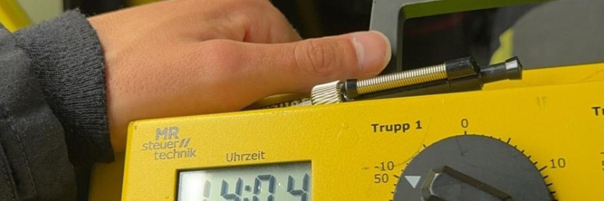 Atemschutzüberwachungstafel zur Dokumentation der eingesetzten Atemschutztrupps (Symbolbild).