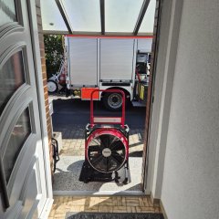 Nach einem Brand kam ein Lüfter kam zum Einsatz.