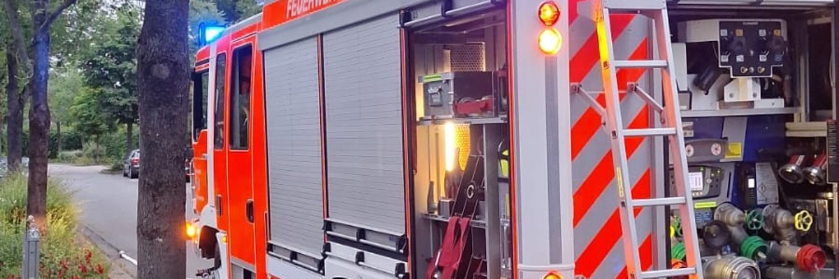 Unser Hilfeleistungslöschgruppenfahrzeug (HLF20) bei einer Hilfeleistung im Einsatz.