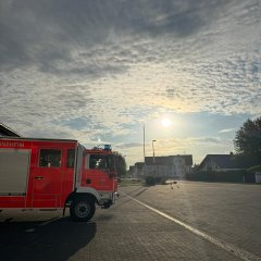 Unser LF20 rückte am sonnigen Morgen zu einer unklaren Rauchentwicklung aus.