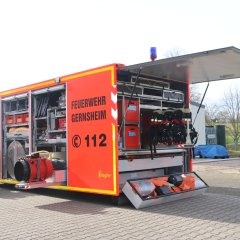 Ein geöffneter Abrollbehälter-Gefahrgut (AB-G)